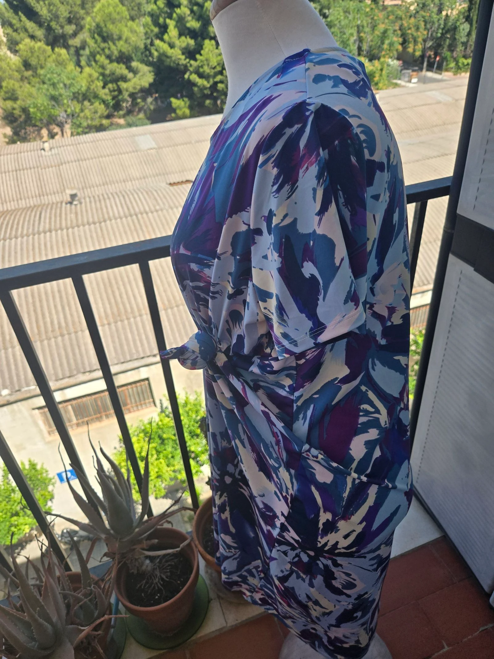 Vestido feminino em cores refrescantes – photo 5